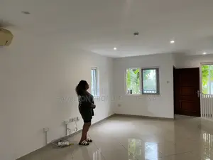 4bdrm Townhouse / Terrace in East Legon for rent