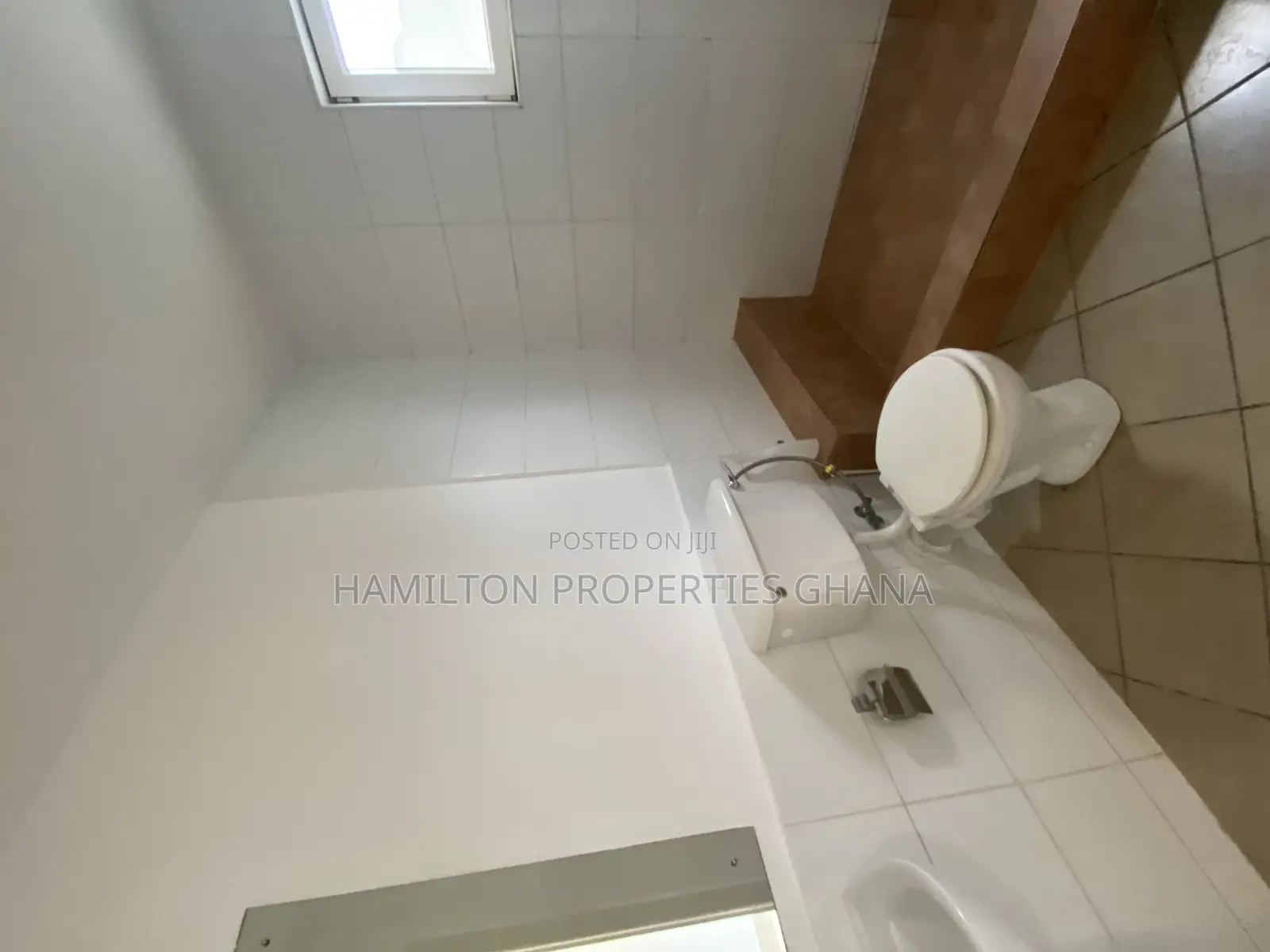 4bdrm Townhouse / Terrace in East Legon for rent