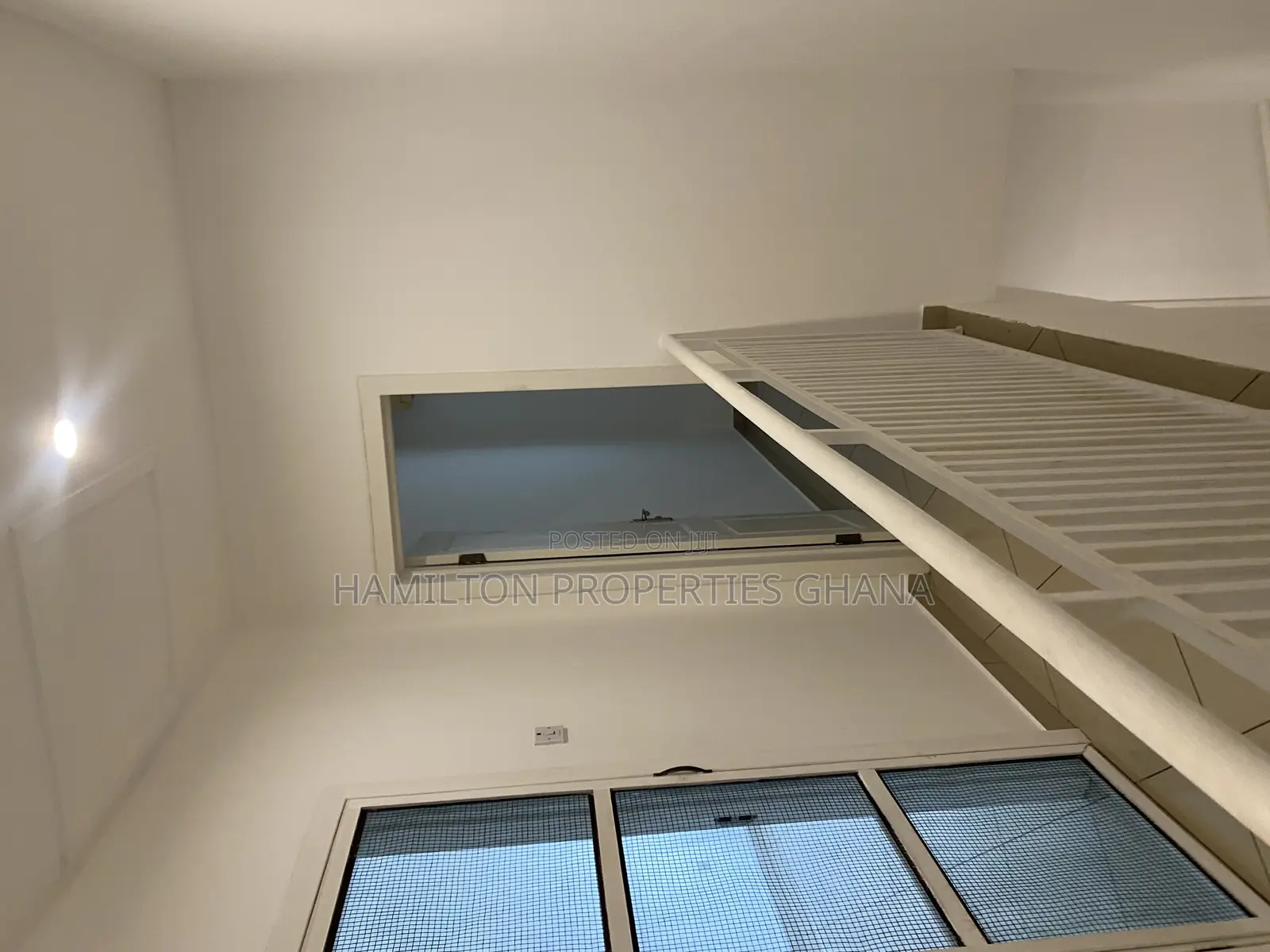 4bdrm Townhouse / Terrace in East Legon for rent