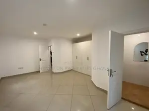 4bdrm Townhouse / Terrace in East Legon for rent