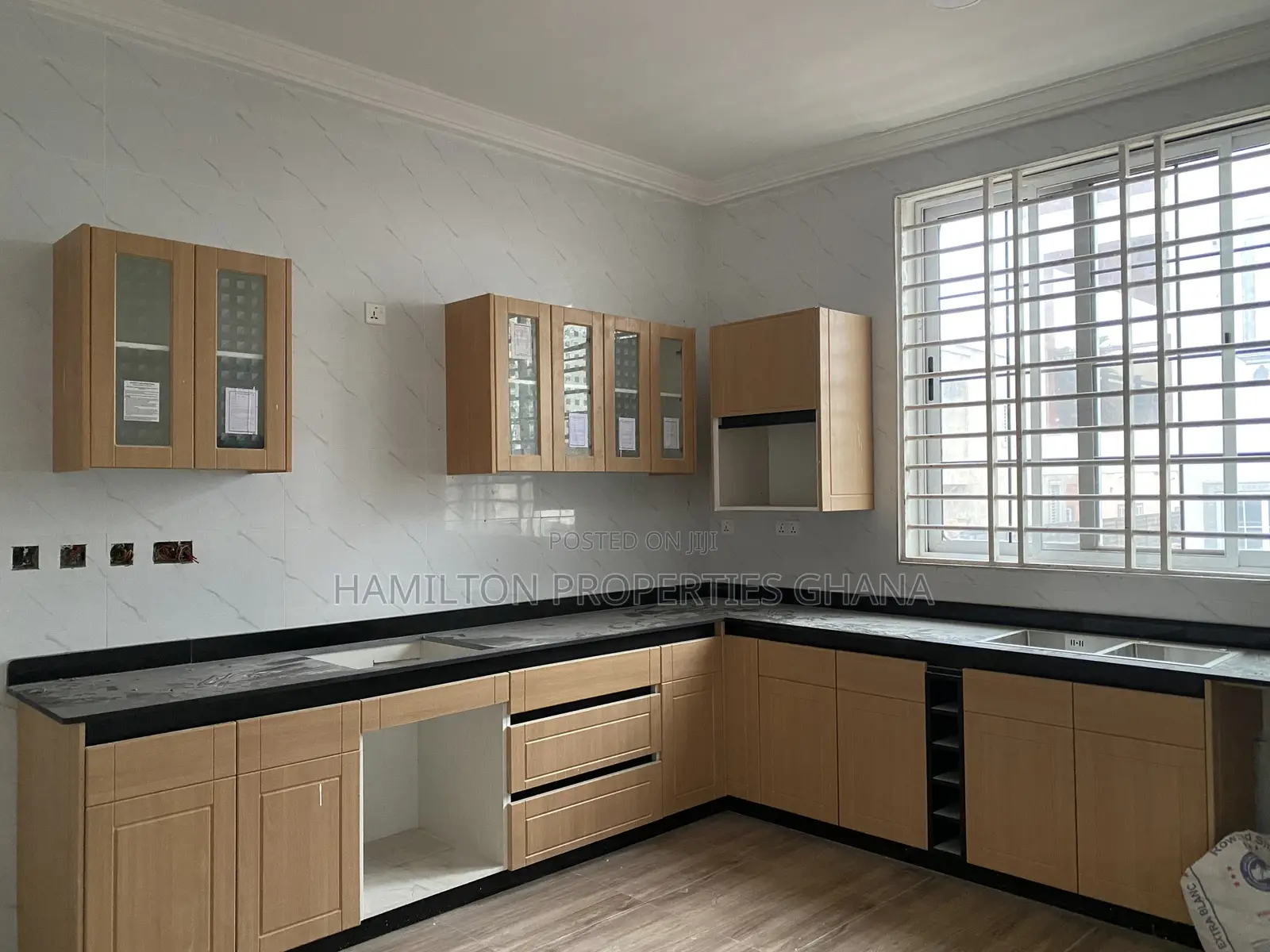 4bdrm House in Palace Mall, Tseaddo for rent