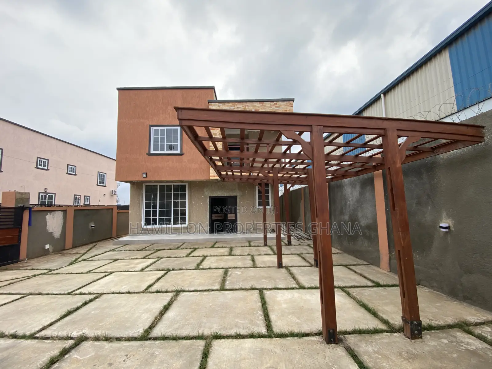 4bdrm House in Palace Mall, Tseaddo for rent