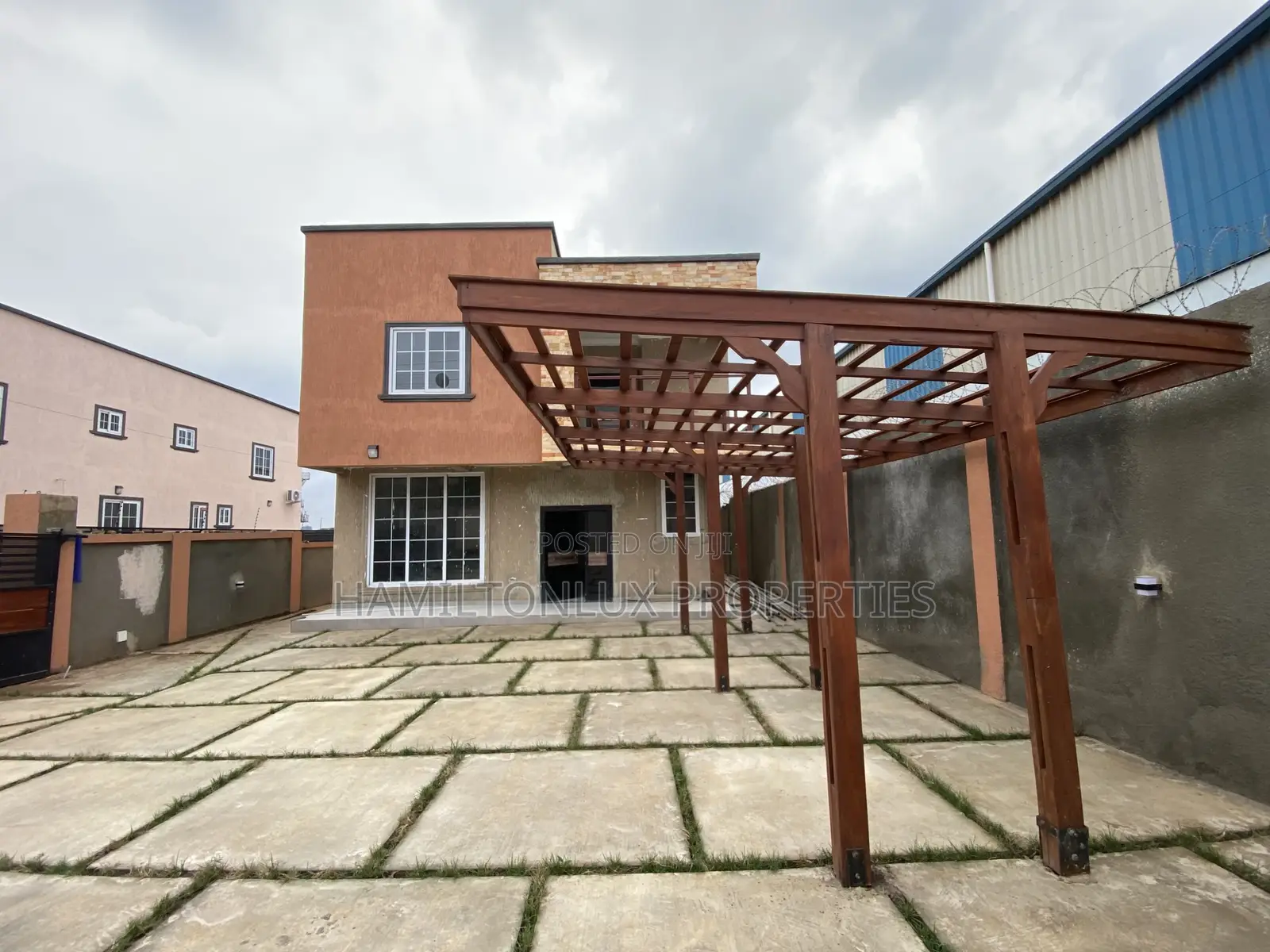 4bdrm House in Palace Mall, Tseaddo for rent