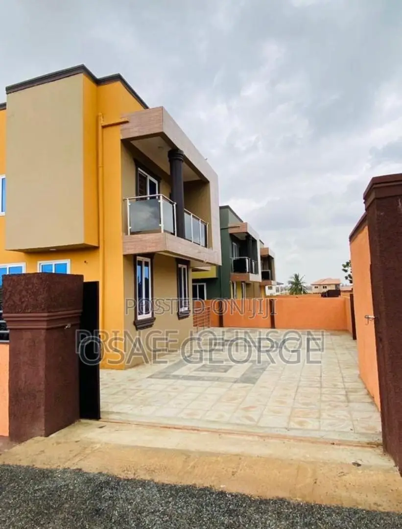 4bdrm Mansion in George Property, Spintex for rent
