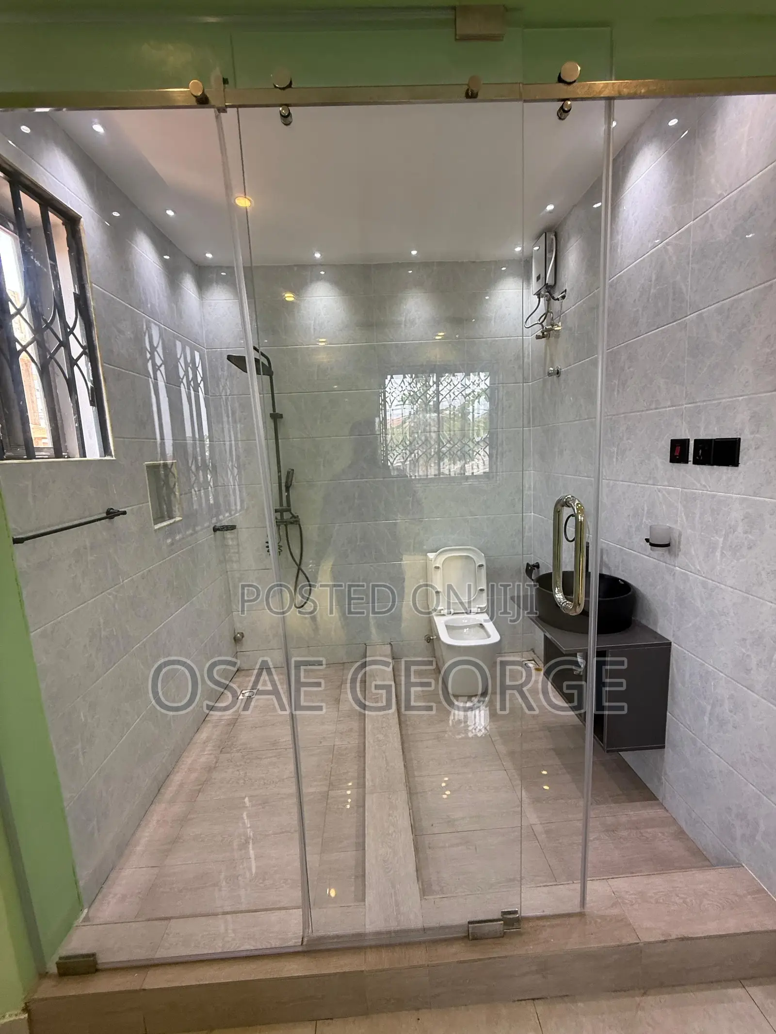 4bdrm Mansion in George Property, Spintex for rent