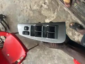 Pontiac Vibe Master Door Switch