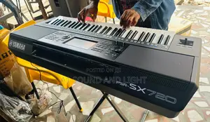 Yamaha Psr - Sx720 Digital Arranger Keyboard