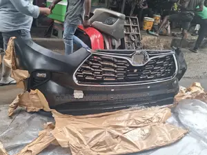 Front Bumper Highlander 2020 Se
