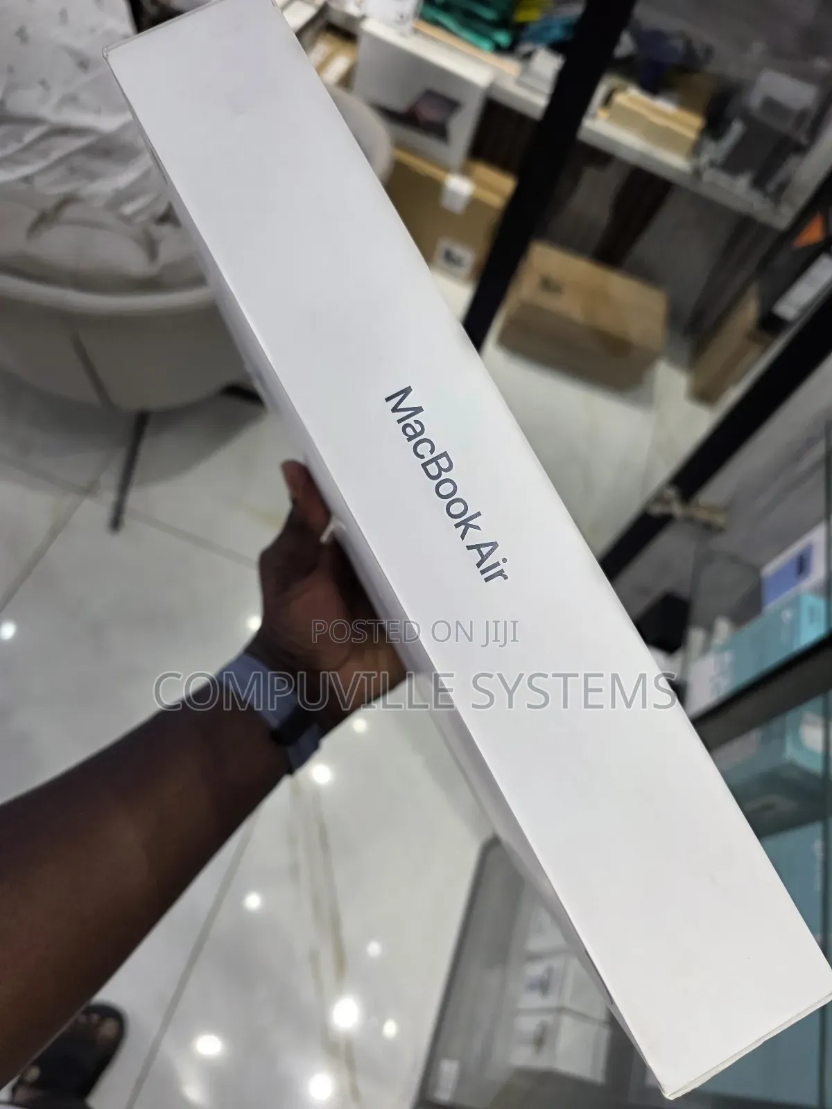 New Laptop Apple MacBook Air 2025 M4 13-inch 16GB Apple M4 SSD 256GB