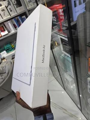 New Laptop Apple MacBook Air 2025 M4 13-Inch 16GB Apple M4 SSD 256GB