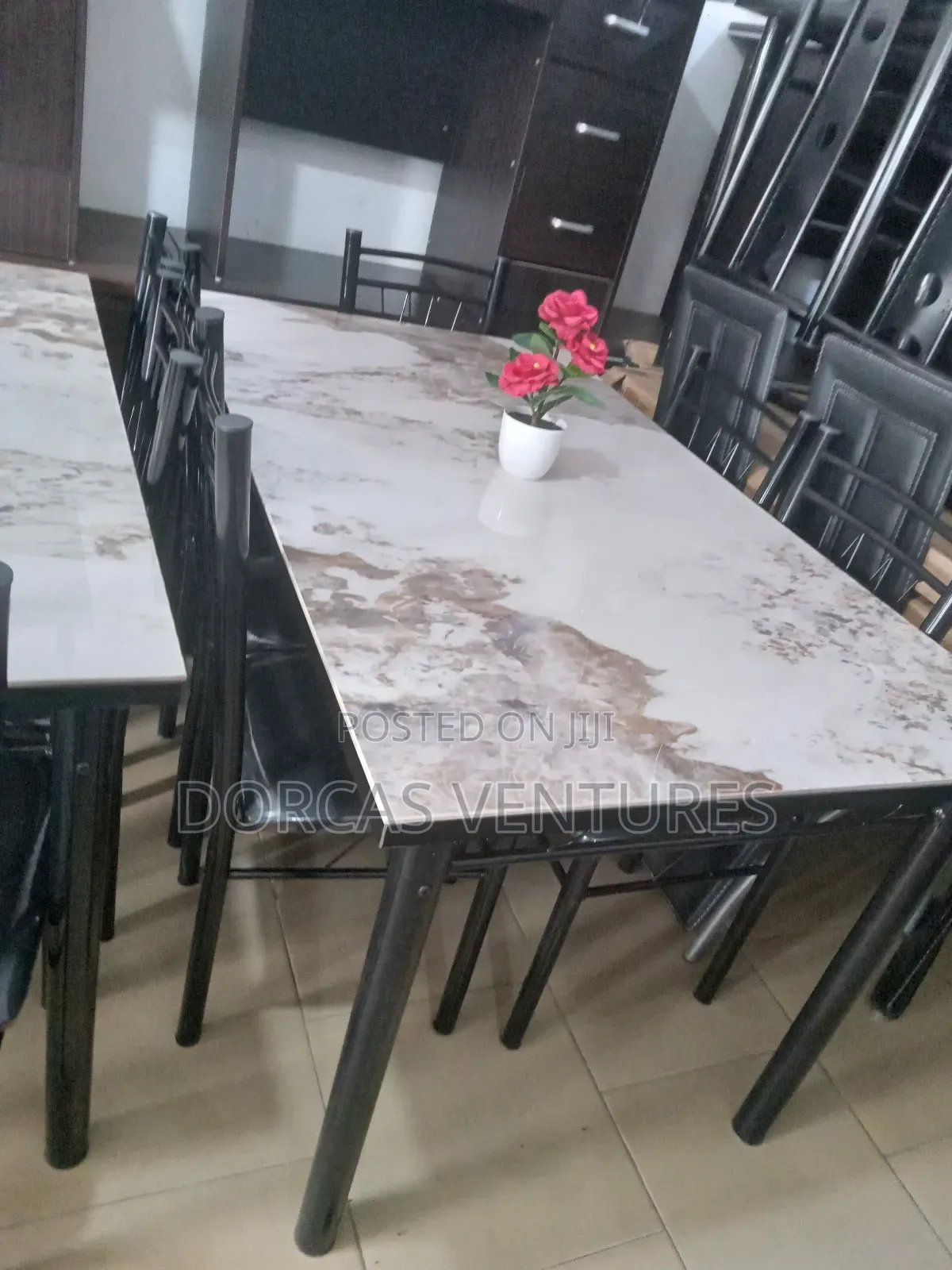 Thumbs Dining Sets