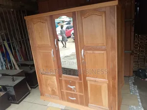 3 Door Wordrobe With Drawer Quality