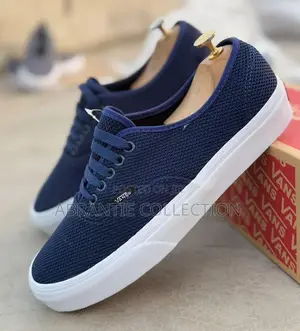 Authentic Vans Corduroy Black/White