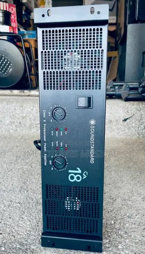 Soundstandard Ca18 Professional Power Amplifier.