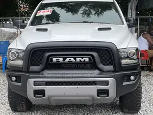 Dodge RAM 1500 5.7 Petrol AWD 2017 White