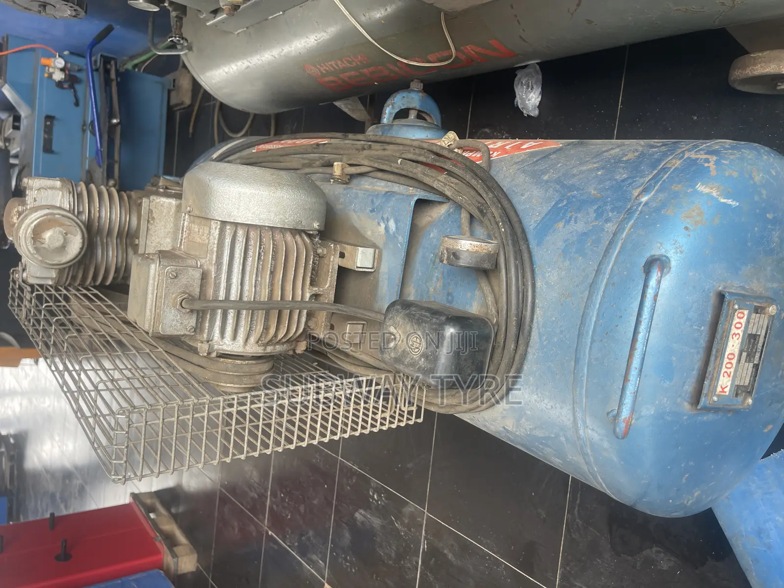 Car Lifter Two Post Tyre Changer