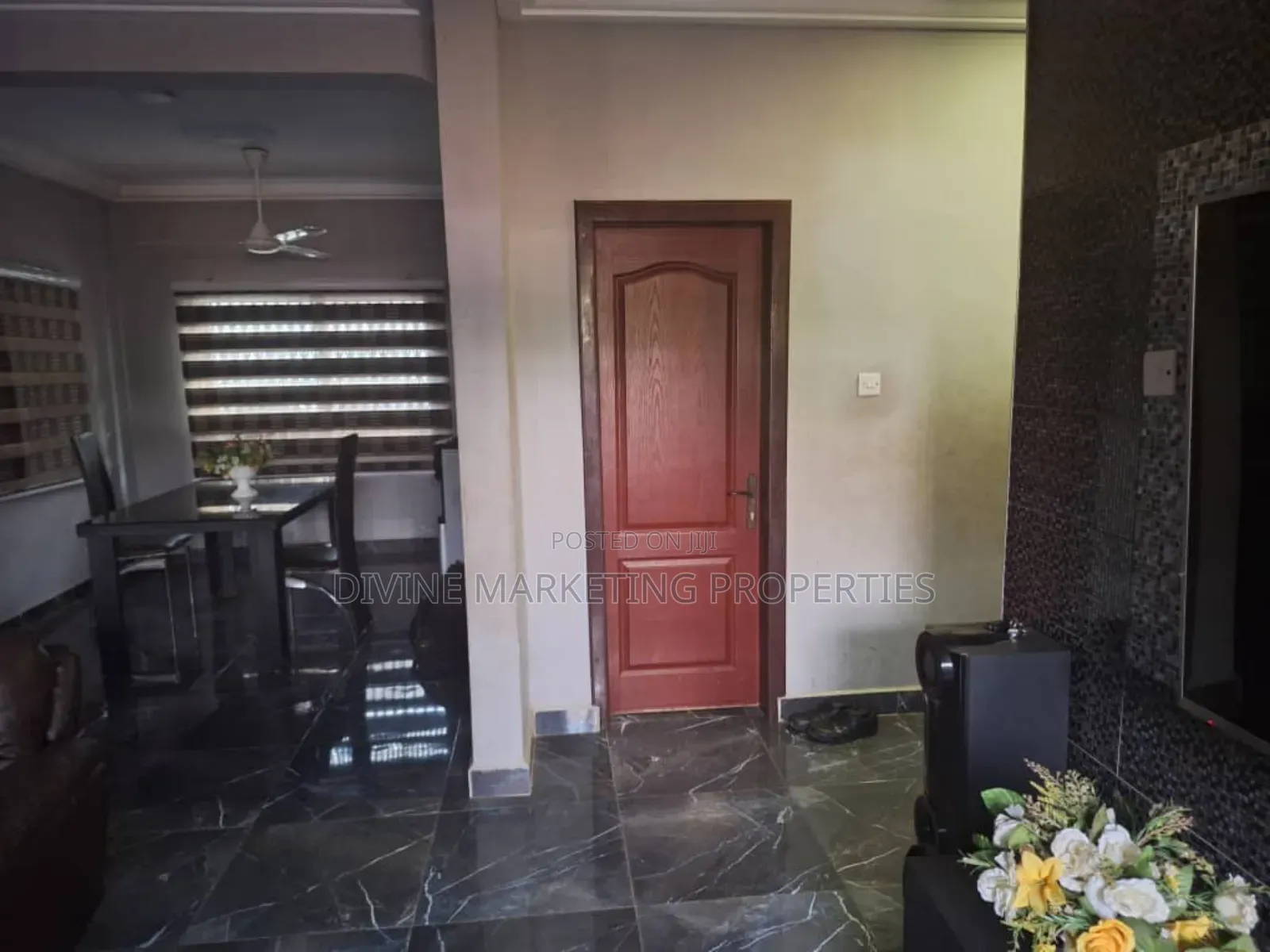 6bdrm House in Ashongman Estate for sale