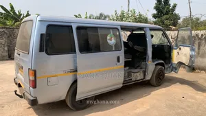 Nissan Caravan (Urvan) 1996