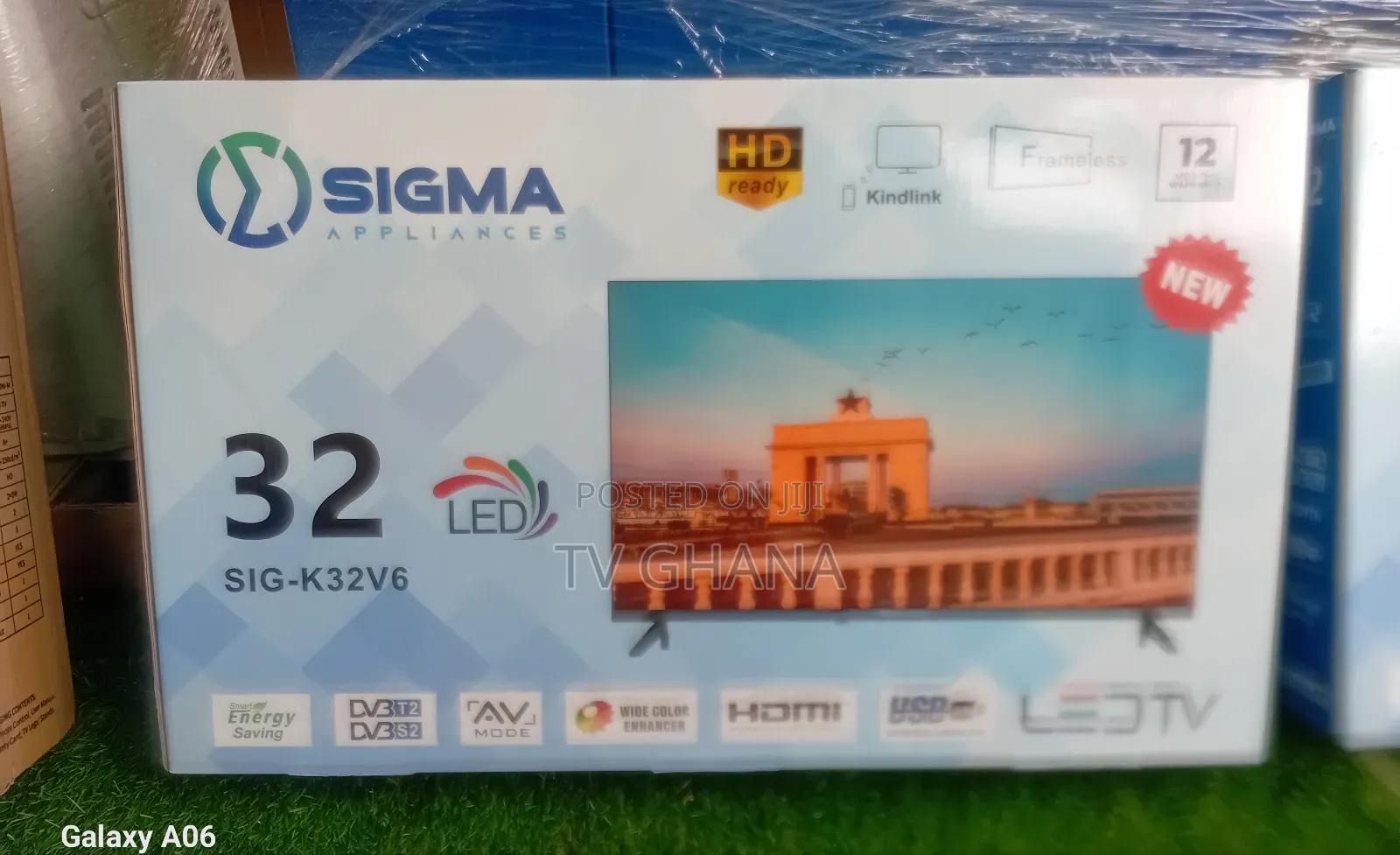 Watching in Full Glory Sigma 32 Smart Tv Inches