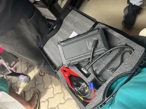 Toyota 12 / 19 Volts Battery Jump Starter and Tire Inflator