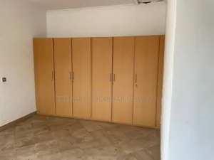 3bdrm House in Ebenard Properties, Tema Metropolitan for rent