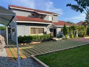 8bdrm House in Choice, Weija for sale