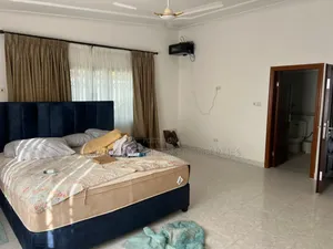 8bdrm House in Choice, Weija for sale