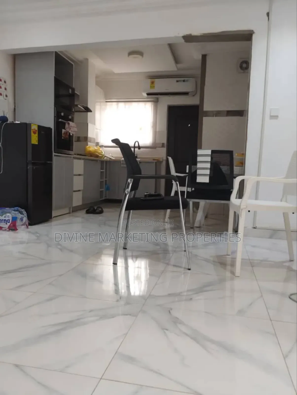 8bdrm House in Choice, Weija for sale