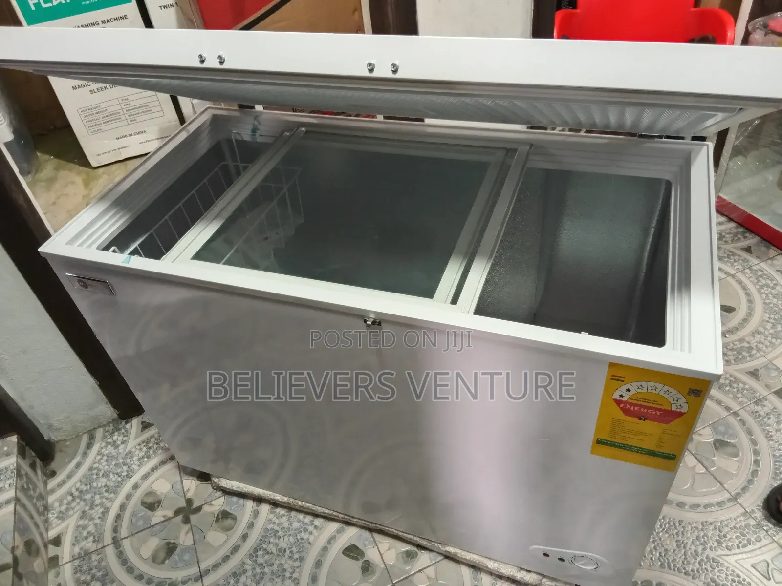Easy to Maintain Kitchen Chest Freezer 318l Freezer H A