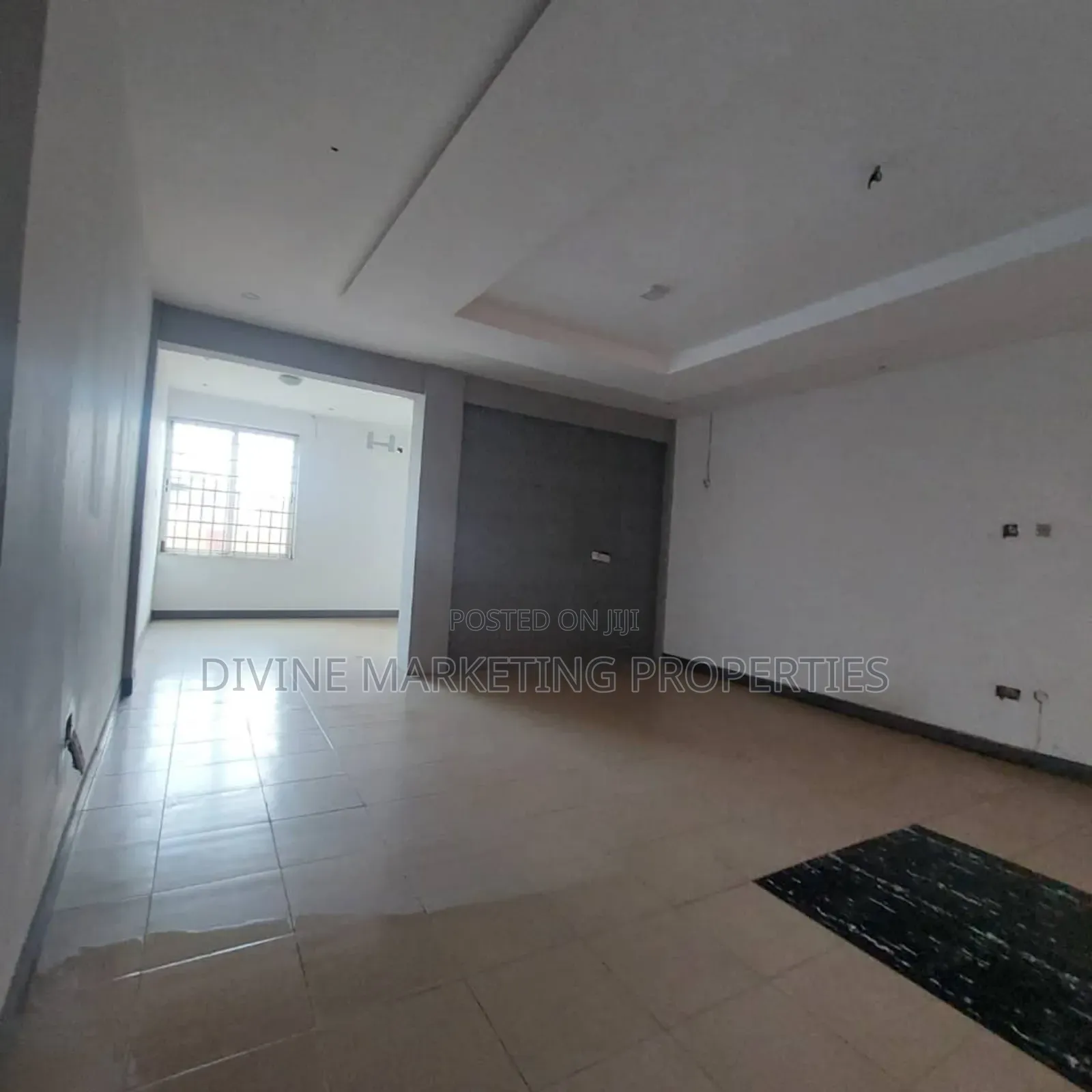 8bdrm House in Near Devtraco, Community 25 for sale