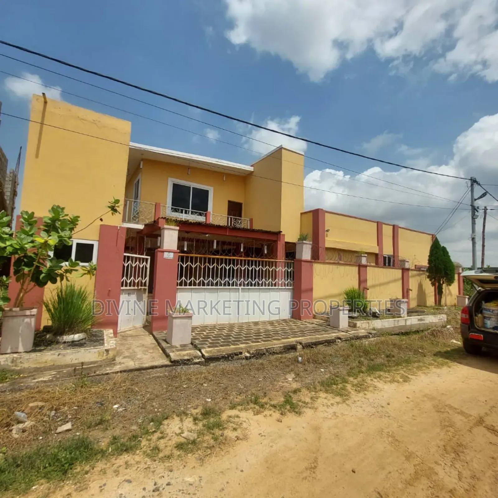 8bdrm House in Near Devtraco, Community 25 for sale