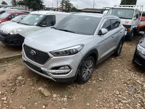 Hyundai Tucson 2018 Silver