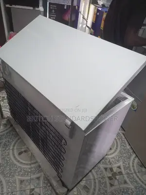 Gloomy H a Chest Freezer 318l Energetic System