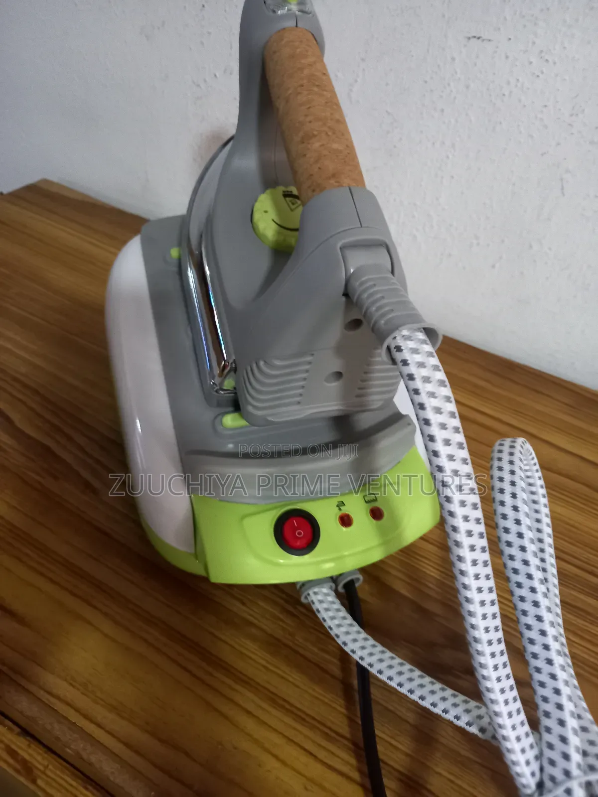 Termozeta 2000w Steam Iron Italy