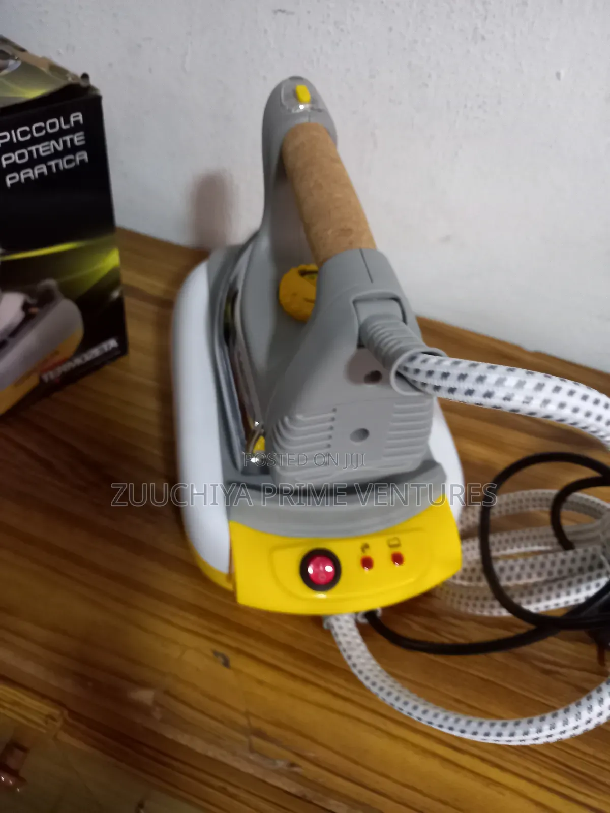 Termozeta 2000w Steam Iron Italy