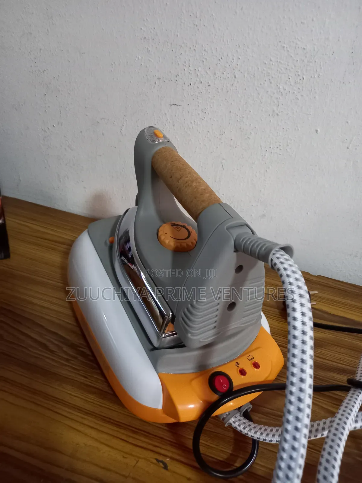 Termozeta 2000w Steam Iron Italy