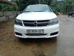 Photo - Dodge Avenger SE 2012 White