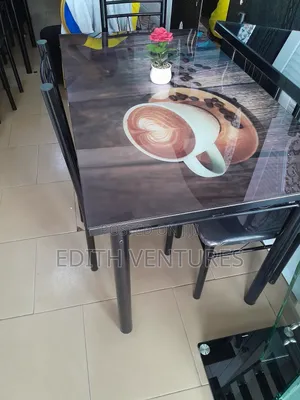 Stomy Dining Set