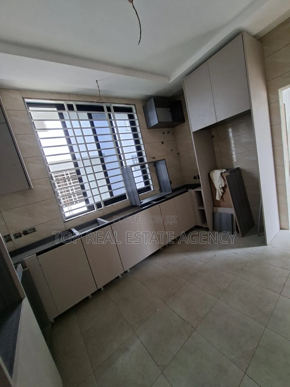 4bdrm Duplex in Adenta for sale