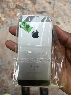 New Apple iPhone SE 32 GB Gray
