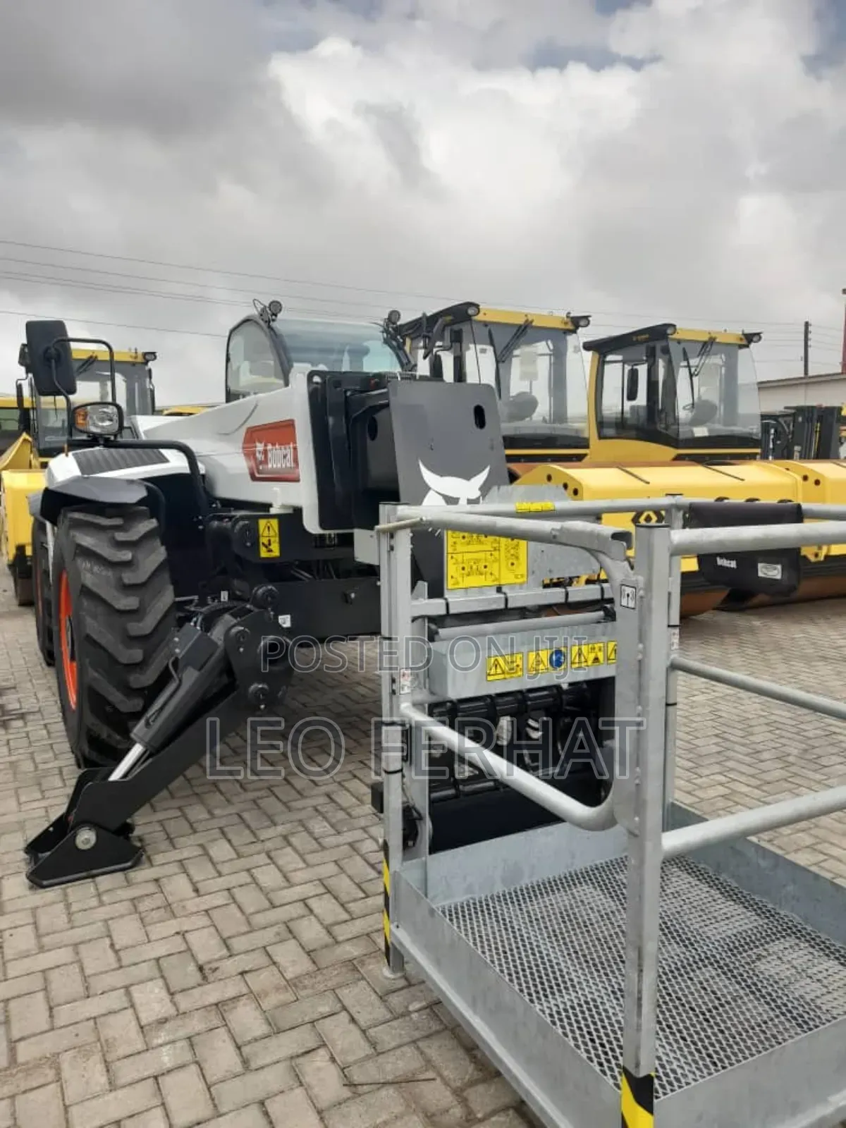 I'm a Dealer in Any Kind of Heavy Duty Machinery Feel Free to Contact
