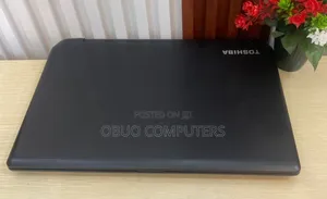 Laptop Toshiba Satellite C50 4GB Intel HDD 320GB