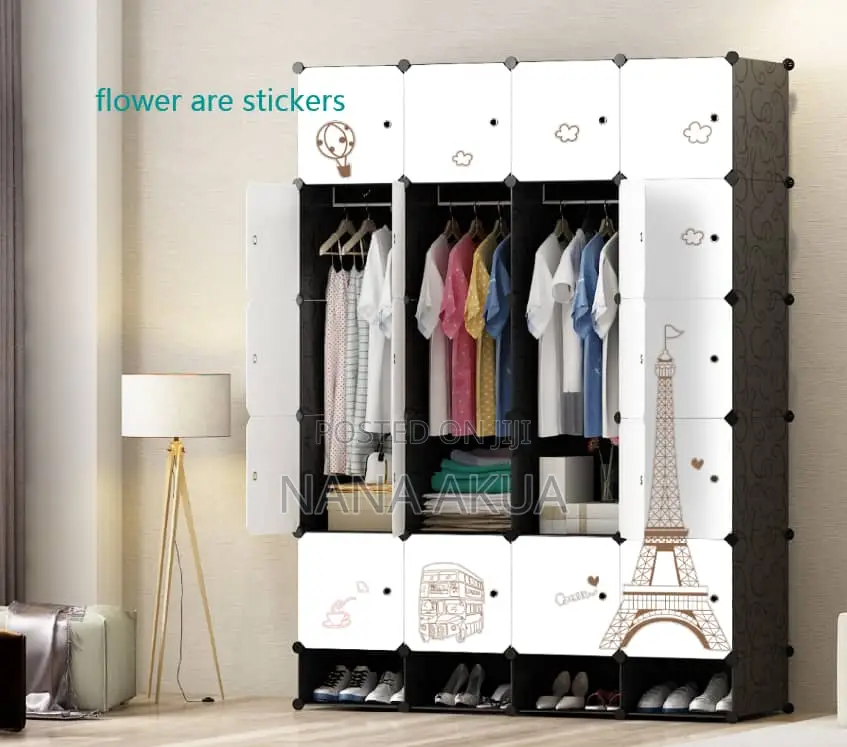 20 Cube Plastic Wardrobe