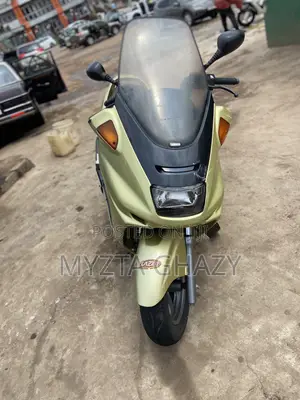Yamaha Majesty 2009 Yellow