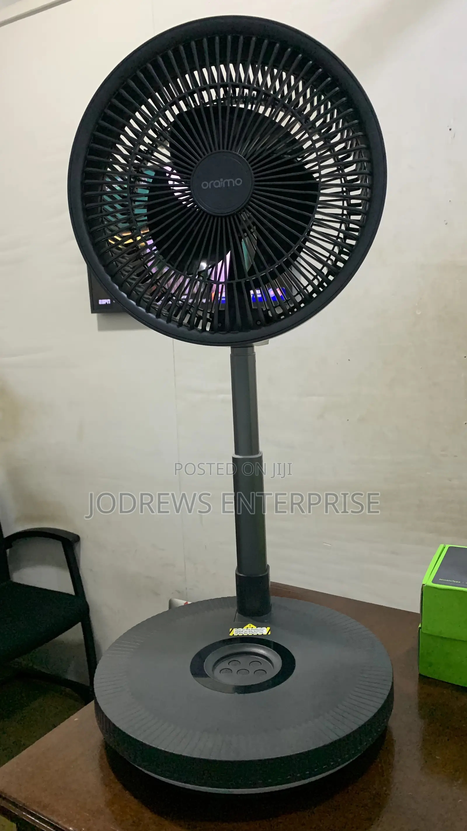 Oraimo Power Turbo 4000mah Portable Folding Fan
