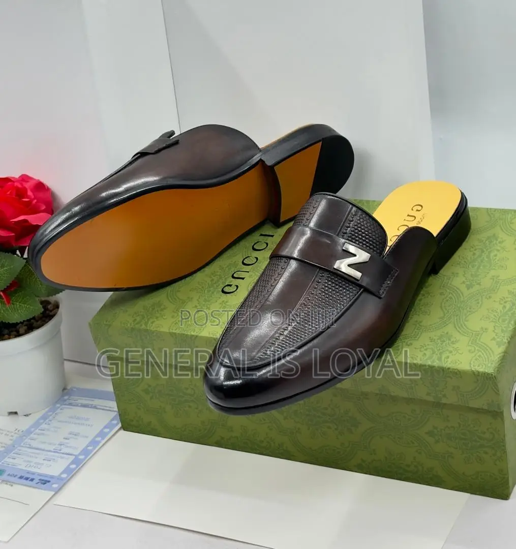 Gucci Men Halfshoe Coffee and Black