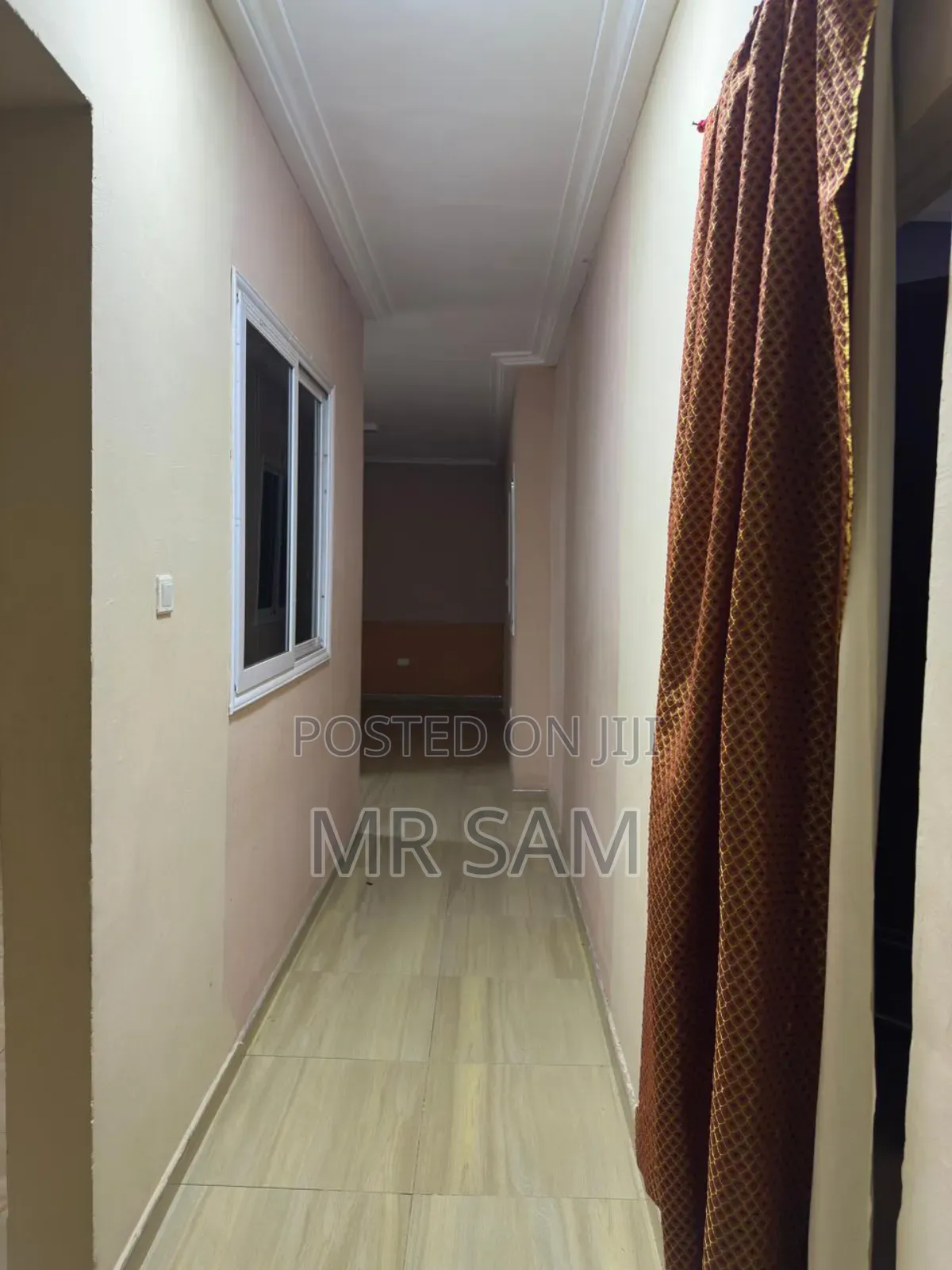 5bdrm House in Sam Properties, Mallam for sale