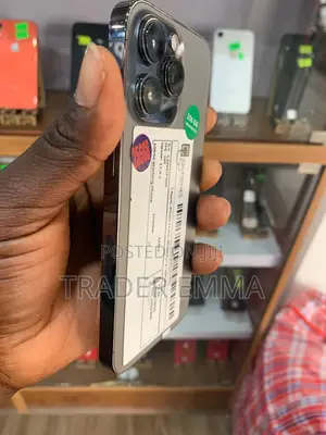 Photo - Apple iPhone 13 Pro 128 GB Gray