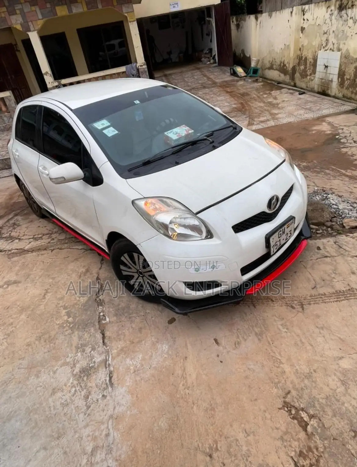 Toyota Vitz Bumper Lip and Running Board