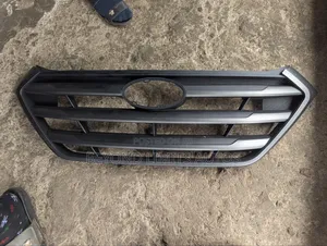 Hyundai Tucson 2016,2017,2018,2019 Top Grille/Front Shell